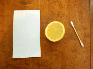 A lemon and paper.